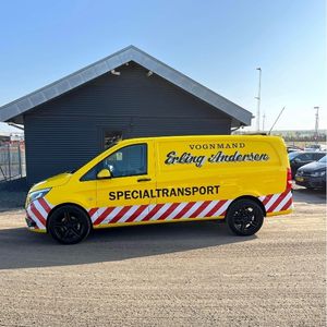 Følgebil specialtransport
